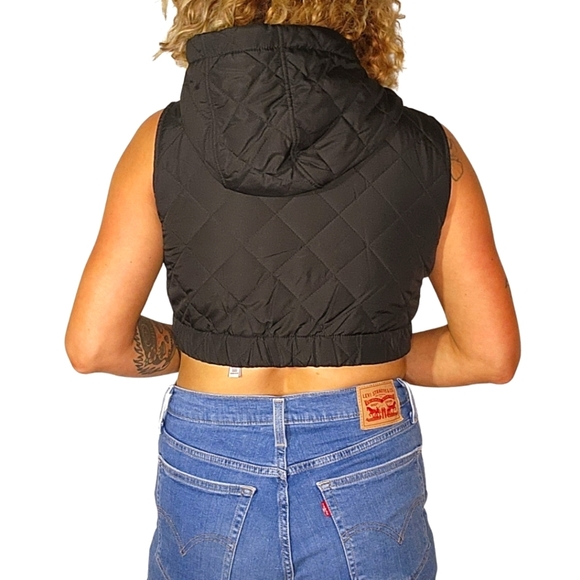 Altar'd State Size Small Puffed Hooded Crop Vest Zip Up Snap Button Black - Picture 5 of 8